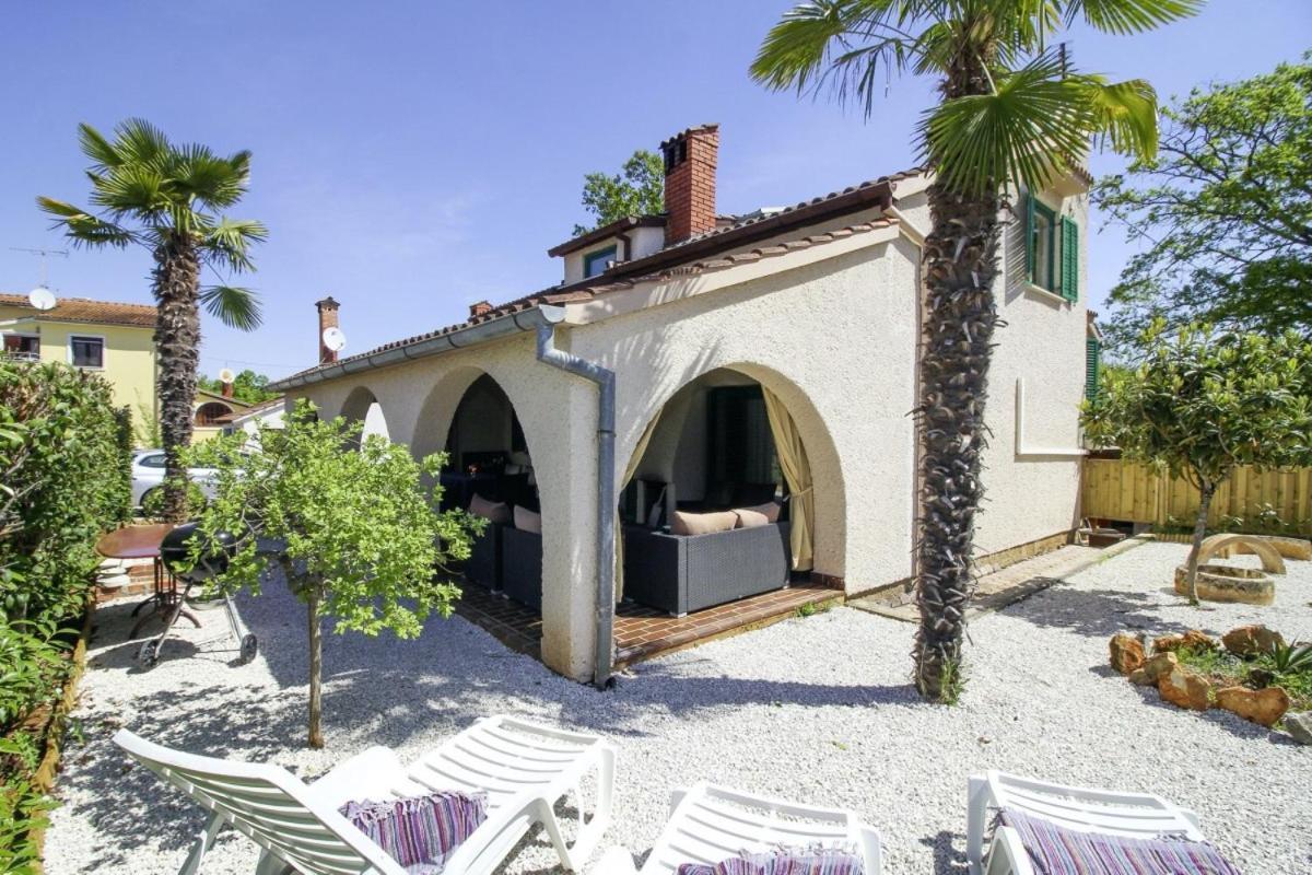Casa Parenzana In Porec - Haus Fuer 7-9 Personen Eksteriør bilde