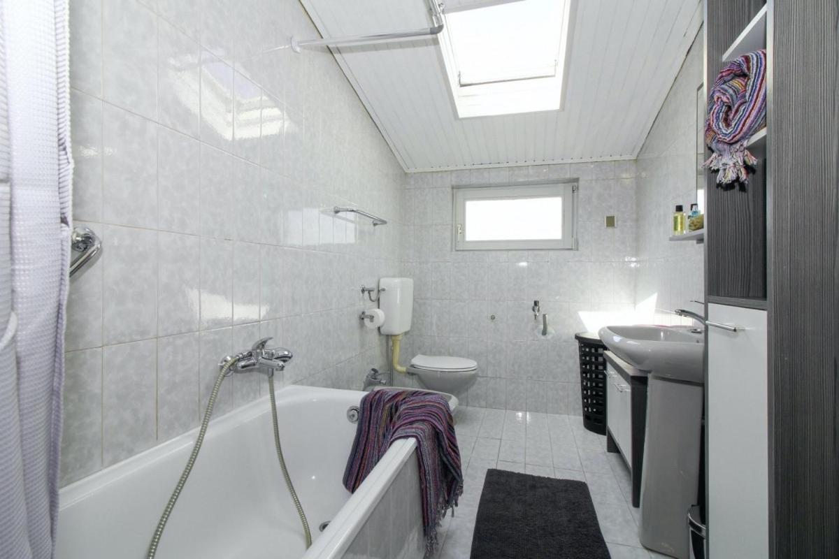 Casa Parenzana In Porec - Haus Fuer 7-9 Personen Eksteriør bilde
